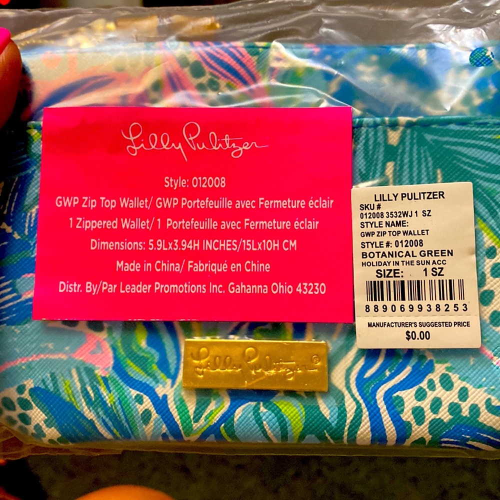 NWT Lilly Pulitzer Zip Top Wallet